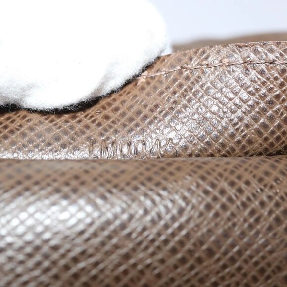 LOUIS VUITTON Taiga Trousse Yvan Clutch Bag Grizzly M32498 LV Auth 67738 - Picture 13 of 15